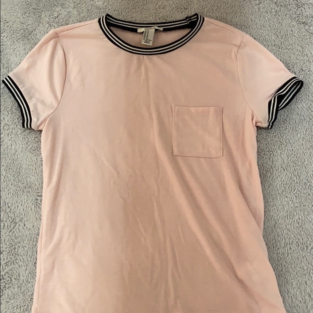 Forever 21 T-shirt